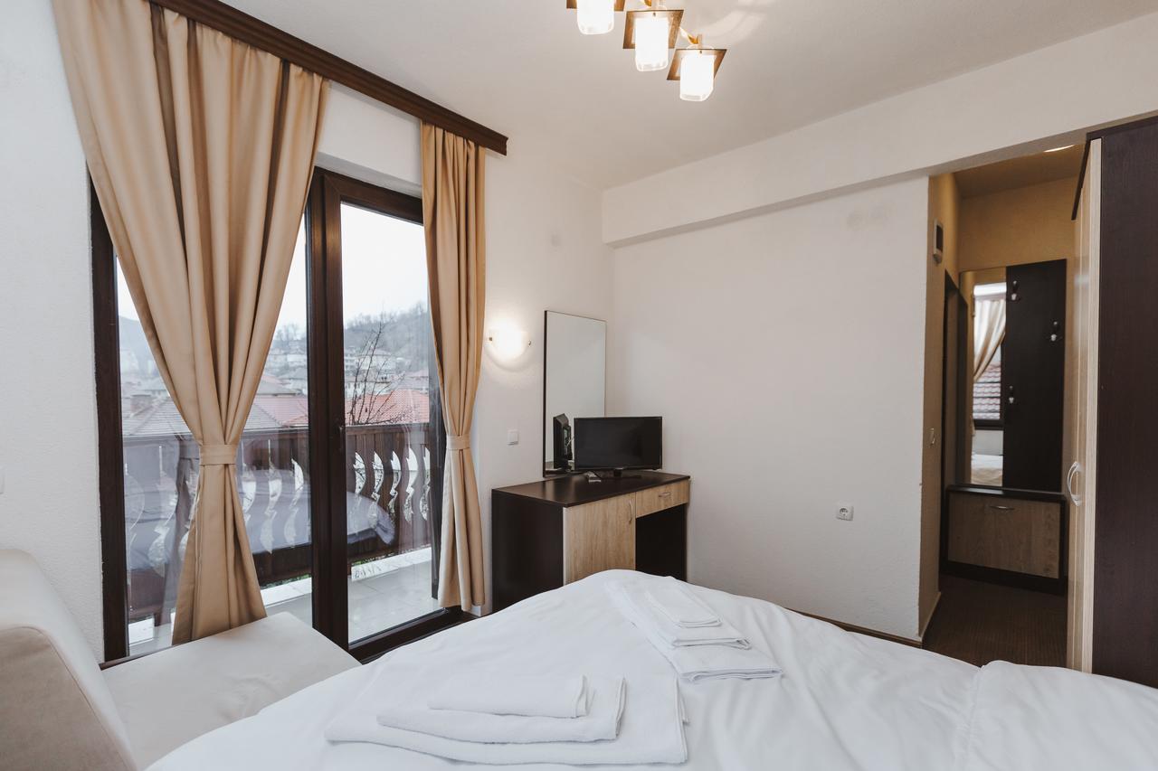 Zlatograd 2 Iosifova Guest House Екстер'єр фото